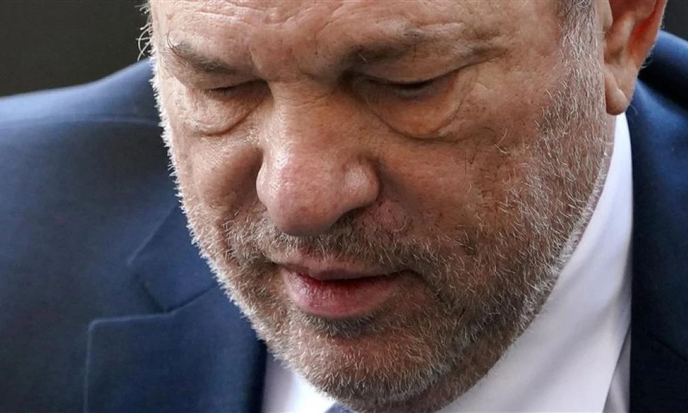 Χάρβεϊ Γουάϊνσταϊν: Θα του απαγγελθούν κατηγορίες στη Βρετανία για σεξουαλική επίθεση